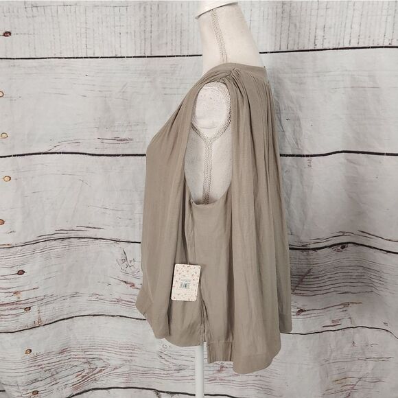 Free People Darcy Super V Sleeveless Top Size Small NWT - Picture 5 of 8